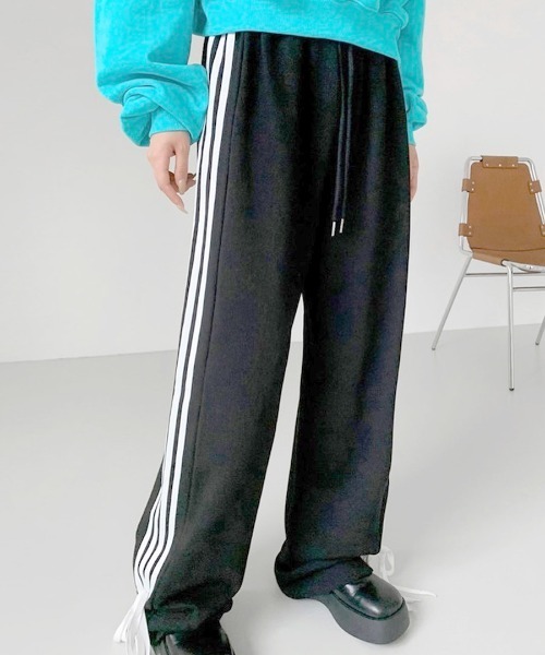 REMUR(レミュール)の「サイドラインリボントラックパンツ(その他パンツ・レディース・グレー/ブラック/ホワイト・FREE)」の17枚目の写真