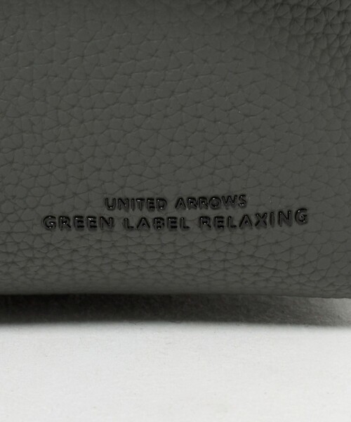 green label relaxing（グリーンレーベルリラクシング）の「シボ レザーライク フラップ ショルダーバッグ（ショルダーバッグ・メンズ・ベージュ/ブラック/グレー系・FREE）」の15枚目の写真