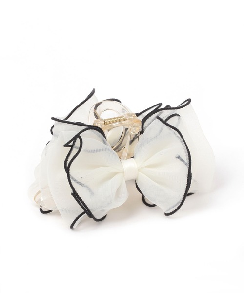 LAKOLE(ラコレ)の「オーガンジーボリュームバンスクリップ / 582034(バレッタ/ヘアクリップ・レディース・ブラック/オフホワイト・FREE)」の1枚目の写真