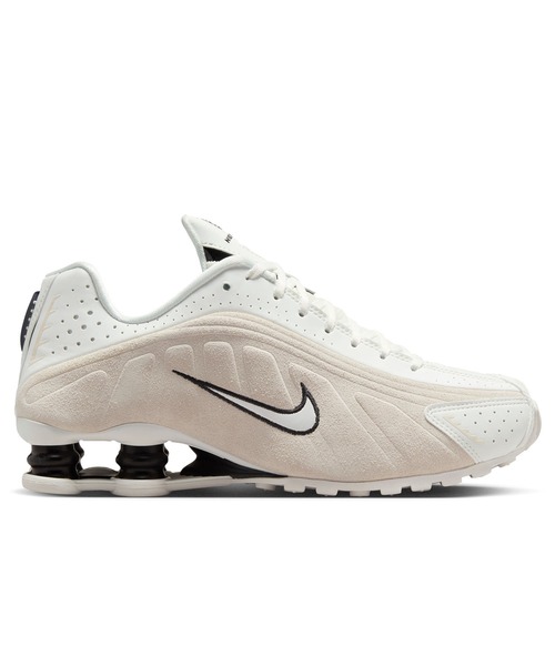 NIKE(ナイキ)の「NIKE WMNS SHOX R4 HQ7739-100(スニーカー・レディース・ベージュ・24cm/23.5cm/24.5cm/23cm/25cm)」の2枚目の写真
