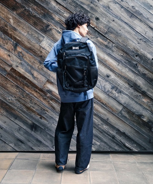 BEN DAVIS（ベンデイビス）の「【BEN DAVIS/ベンデイビス】エクスパンダブルバッグ（バックパック/リュック・メンズ・ブラック/レッド/ブルー・FREE）」の8枚目の写真
