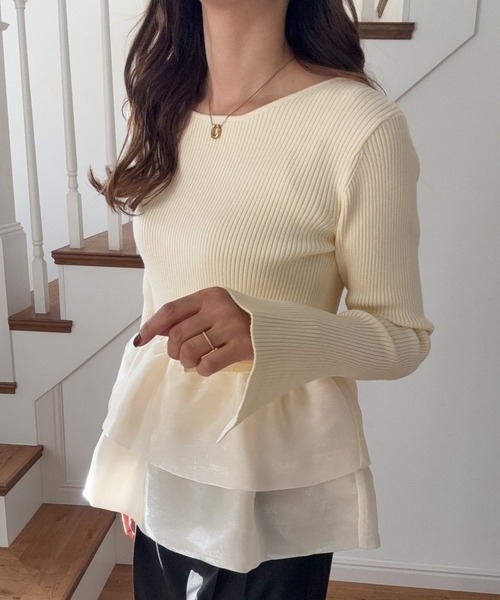 LAUIR(ラウアー)の「フレア袖ペプラムドッキングニットトップス(ニット/セーター・レディース・グレー/アイボリー/ブラック・SMALL/MEDIUM/LARGE)」の12枚目の写真