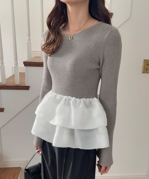 LAUIR(ラウアー)の「フレア袖ペプラムドッキングニットトップス(ニット/セーター・レディース・グレー/アイボリー/ブラック・SMALL/MEDIUM/LARGE)」の8枚目の写真