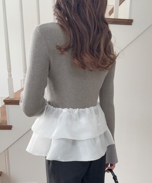 LAUIR(ラウアー)の「フレア袖ペプラムドッキングニットトップス(ニット/セーター・レディース・グレー/アイボリー/ブラック・SMALL/MEDIUM/LARGE)」の9枚目の写真