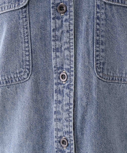 GLOBAL WORK（グローバルワーク）の「GOODデニムシャツ/580825（シャツ/ブラウス・レディース・ダークブラウン/ブルー系その他6/サックスブルー・MEDIUM/LARGE）」の10枚目の写真