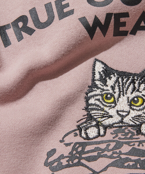 FREAK'S STORE(フリークスストア)の「限定展開 KAVU×FREAK'S STORE/カブ― 別注 デザイン刺繍 クルーネック スウェット / Burger Cat(スウェット・メンズ・スミクロ/ピンク/グレイッシュベージュ/アッシュグレー・SMALL/MEDIUM/LARGE)」の22枚目の写真