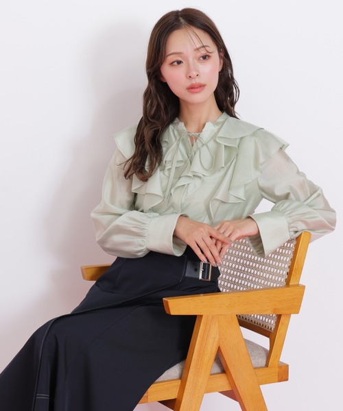 JILL by JILL STUART（ジルバイジルスチュアート）の「◇長袖ラッフルブラウス（シャツ/ブラウス・レディース・ホワイト/ブラウン/グリーン・FREE）」の8枚目の写真