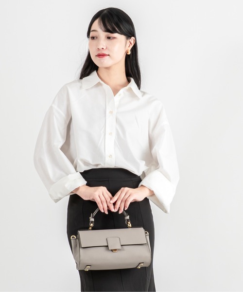 LORISTELLA（ロリステッラ）の「【LORISTELLA】ハンドバッグ　ショルダー ワンハンドル バッグ　BETH　シュリンクレザー（ショルダーバッグ・レディース・ブラック/ブルー系その他/アイボリー/グレー系その他/サンドベージュ/ベージュ系その他/スモークピンク・FREE）」の13枚目の写真