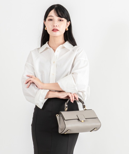 LORISTELLA（ロリステッラ）の「【LORISTELLA】ハンドバッグ　ショルダー ワンハンドル バッグ　BETH　シュリンクレザー（ショルダーバッグ・レディース・ブラック/ブルー系その他/アイボリー/グレー系その他/サンドベージュ/ベージュ系その他/スモークピンク・FREE）」の12枚目の写真