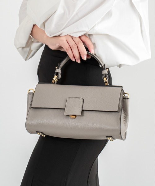 LORISTELLA（ロリステッラ）の「【LORISTELLA】ハンドバッグ　ショルダー ワンハンドル バッグ　BETH　シュリンクレザー（ショルダーバッグ・レディース・ブラック/ブルー系その他/アイボリー/グレー系その他/サンドベージュ/ベージュ系その他/スモークピンク・FREE）」の15枚目の写真