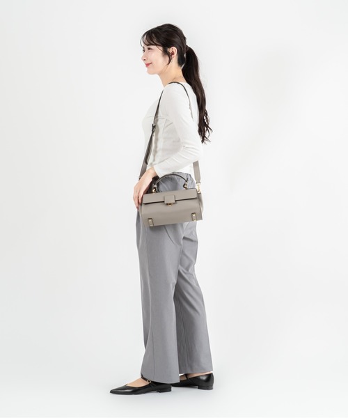 LORISTELLA（ロリステッラ）の「【LORISTELLA】ハンドバッグ　ショルダー ワンハンドル バッグ　BETH　シュリンクレザー（ショルダーバッグ・レディース・ブラック/ブルー系その他/アイボリー/グレー系その他/サンドベージュ/ベージュ系その他/スモークピンク・FREE）」の21枚目の写真
