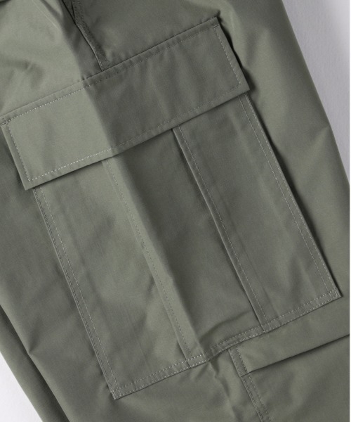 BACK NUMBER（バックナンバー）の「【楽に決まる、大人のカジュアル】【BACK NUMBER】イージーワイドカーゴパンツ（撥水性/ウエスト楽/ワイドシルエット/裾のドローコード）（カーゴパンツ・メンズ・ブラック/グレー/カーキブラウン・L/XL/M）」の13枚目の写真