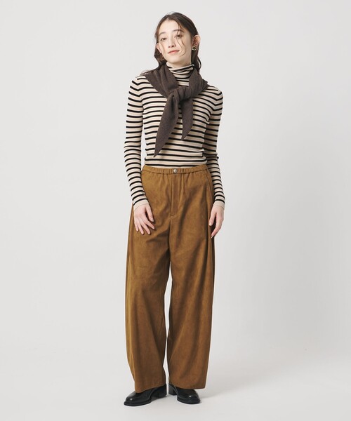UNITED ARROWS(ユナイテッドアローズ)の「リブ ボーダー タートル ニット(ニット/セーター・レディース・ブラック/ベージュ/ネイビー・FREE)」の9枚目の写真