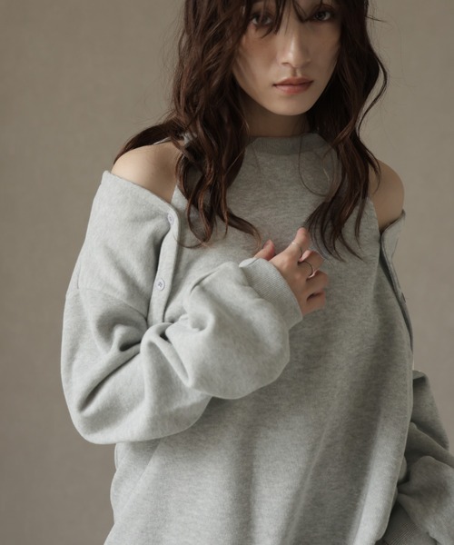 Ulysses(ユリシス)の「袖ボタンマルチWAYスウェットトップス(スウェット・レディース・グレー/ブラック・F)」の1枚目の写真
