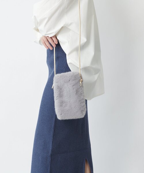 un dix cors(アンディコール)の「《コーデのアクセントに◎》エコファーミニショルダー(ショルダーバッグ・レディース・モカ/ベージュ・FREE)」の3枚目の写真