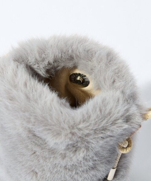 un dix cors(アンディコール)の「《コーデのアクセントに◎》エコファーミニショルダー(ショルダーバッグ・レディース・モカ/ベージュ・FREE)」の13枚目の写真