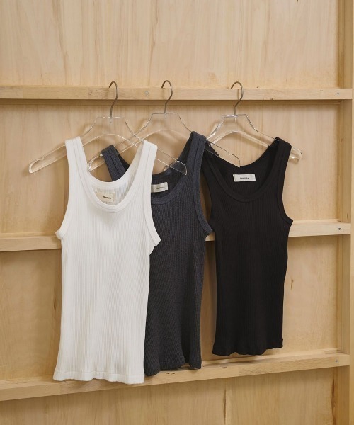 TODAYFUL(トゥデイフル)の「【TODAYFUL/トゥデイフル】Useful Seamless Rib Tanktop/シームレスリブタンクトップ(タンクトップ・レディース・ダークブラウン系/ホワイト/チャコールグレー・FREE)」の9枚目の写真