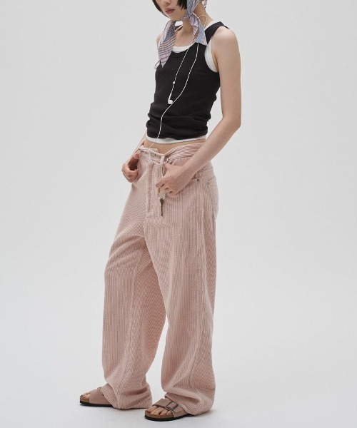 TODAYFUL(トゥデイフル)の「【TODAYFUL/トゥデイフル】Useful Seamless Rib Tanktop/シームレスリブタンクトップ(タンクトップ・レディース・ダークブラウン系/ホワイト/チャコールグレー・FREE)」の4枚目の写真