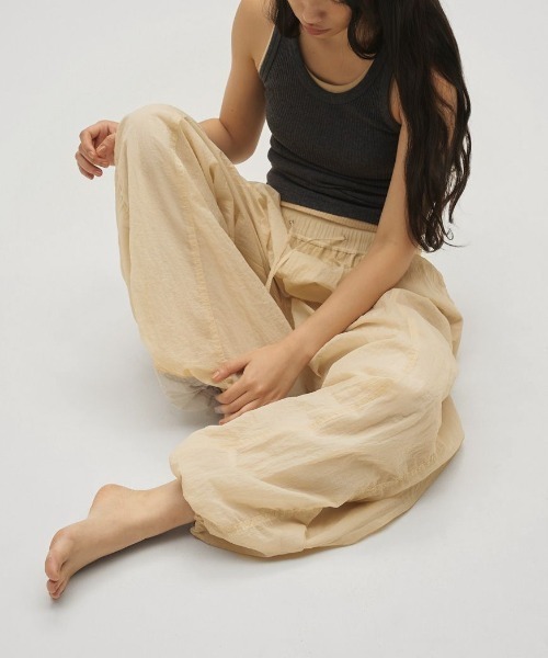 TODAYFUL(トゥデイフル)の「【TODAYFUL/トゥデイフル】Useful Seamless Rib Tanktop/シームレスリブタンクトップ(タンクトップ・レディース・ダークブラウン系/ホワイト/チャコールグレー・FREE)」の8枚目の写真