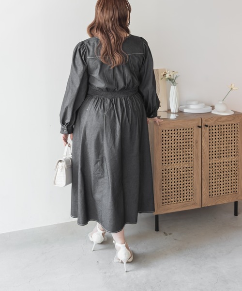 CLETTE(クレット)の「CLETTEオリジナル配色ステッチスクエアネックワンピース(ワンピース・レディース・モカ/ネイビー/ブラック・LL/3L/4L)」の8枚目の写真