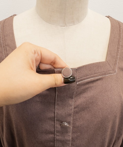CLETTE(クレット)の「CLETTEオリジナル配色ステッチスクエアネックワンピース(ワンピース・レディース・モカ/ネイビー/ブラック・LL/3L/4L)」の18枚目の写真