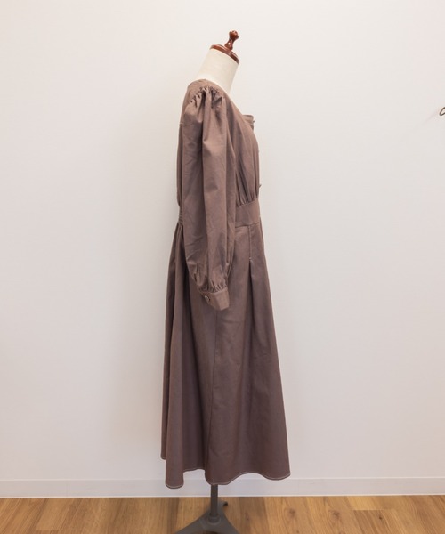 CLETTE(クレット)の「CLETTEオリジナル配色ステッチスクエアネックワンピース(ワンピース・レディース・モカ/ネイビー/ブラック・LL/3L/4L)」の22枚目の写真