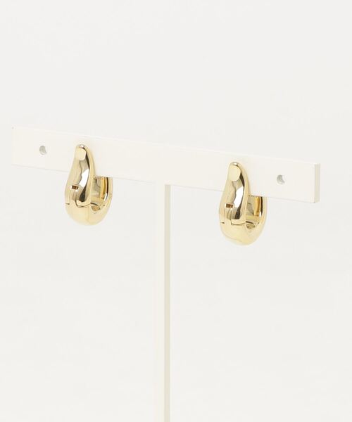 LAH（エルエーエイチ）の「フープピアス（ピアス（両耳用）・レディース・イエローゴールド・ONE SIZE）」の4枚目の写真