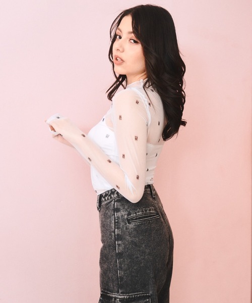 JUST A NOON(ジャストアヌーン)の「総柄チュールトップス(その他トップス・レディース・ホワイト・FREE)」の4枚目の写真