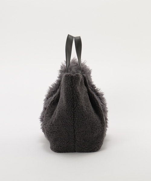 B.C STOCK（ベーセーストック）の「T.S.L/ティーエスエル フェイクファートートバッグ（ショルダーバッグ・レディース・ブラウン/ベージュ/チャコールグレー・FREE）」の4枚目の写真