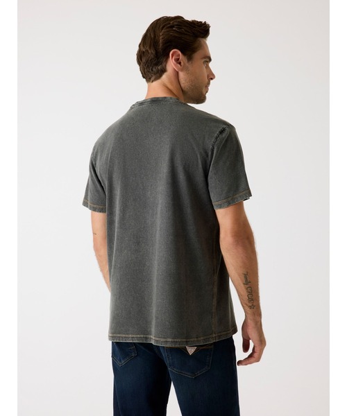 Guess(ゲス)の「Crew Neck Short Sleeves Washed Tee 半袖Tシャツ(Tシャツ/カットソー・メンズ・ブラック/ブルー・MEDIUM/SMALL/X-LARGE/LARGE)」の3枚目の写真