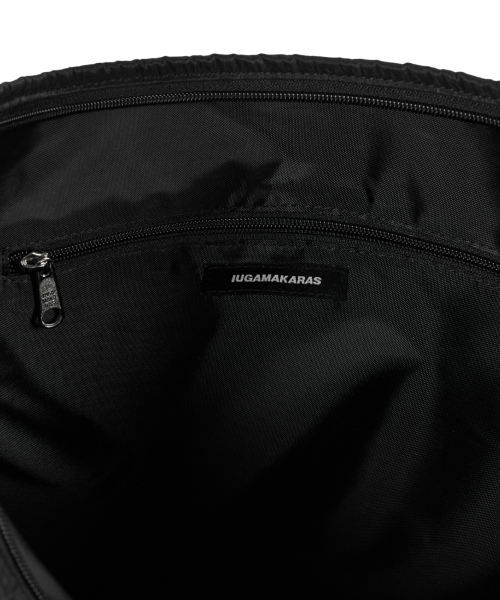 IUGAMAKARAS（イウガマカラス）の「Nylon Strap Hobo Bag (Black)（ショルダーバッグ・レディース・その他・FREE）」の17枚目の写真