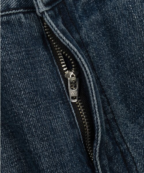 TOFFEE(トフィー)の「モアワイドデニムパンツ (WASHED GREISH BLUE)(デニムパンツ・メンズ・その他・SMALL/MEDIUM/LARGE/X-LARGE)」の6枚目の写真