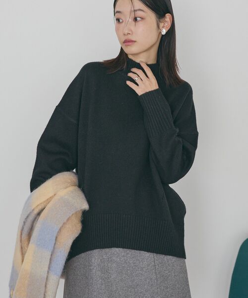 AMERICAN HOLIC(アメリカンホリック)の「モックネックコクーンニットプルオーバー(ニット/セーター・レディース・ベージュ/ブラック/パープル/ミント/杢グレー・M/L)」の13枚目の写真