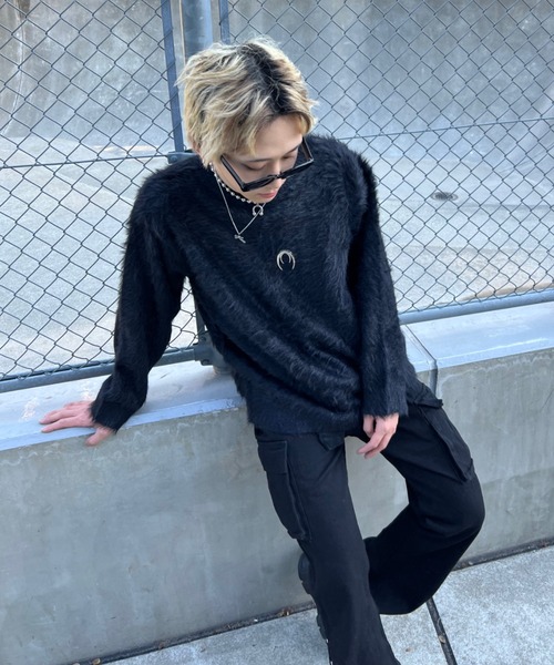 lilful(リルフル)の「ワンポイントメタルパーツシャギープルオーバーニット(ニット/セーター・メンズ・ホワイト/ブラック・F)」の9枚目の写真