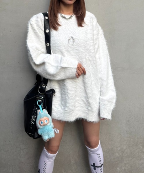 lilful(リルフル)の「ワンポイントメタルパーツシャギープルオーバーニット(ニット/セーター・メンズ・ホワイト/ブラック・F)」の18枚目の写真