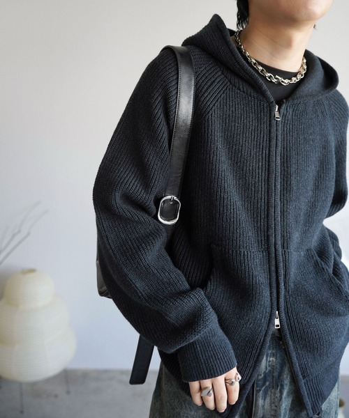 WYM LIDNM（ウィム バイ リドム）の「EMBOSSED SOFT GLOW SHOULDER BAG（ショルダーバッグ・メンズ・ブラック・FREE）」の21枚目の写真