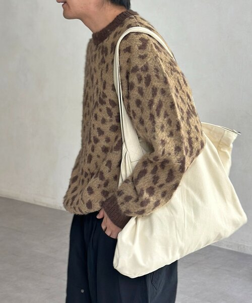 CPCM（シーピーシーエム）の「モヘアライク総柄ニットプルオーバー（ニット/セーター・メンズ・カーキ/ベージュ・MEDIUM/LARGE）」の4枚目の写真