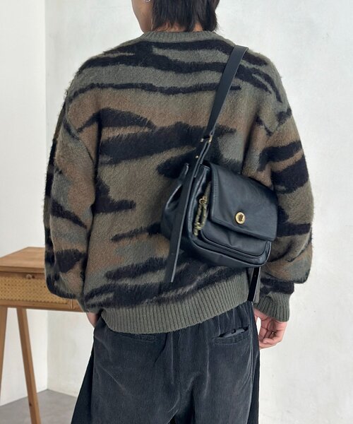 CPCM（シーピーシーエム）の「モヘアライク総柄ニットプルオーバー（ニット/セーター・メンズ・カーキ/ベージュ・MEDIUM/LARGE）」の10枚目の写真