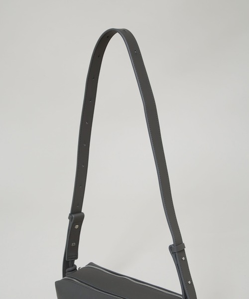 ADD CULUMN（アドカラム）の「ADD CULUMN/TABLET BOX（ショルダーバッグ・レディース・ダークグレー/アイボリー/イエロー・FREE）」の8枚目の写真