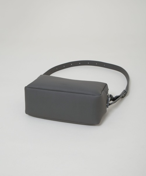 ADD CULUMN（アドカラム）の「ADD CULUMN/TABLET BOX（ショルダーバッグ・レディース・ダークグレー/アイボリー/イエロー・FREE）」の13枚目の写真