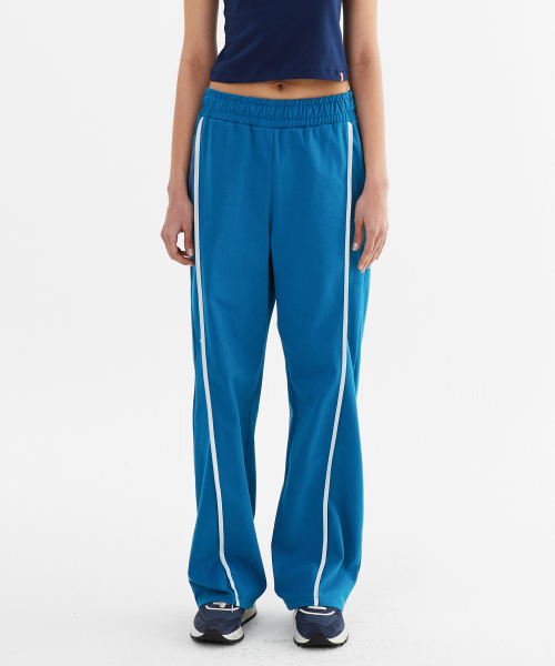 MENASOO(ミナス)の「Line Point Pin Tuck Cotton Pants_Blue(スウェットパンツ・レディース・ブルー・2/1)」の2枚目の写真