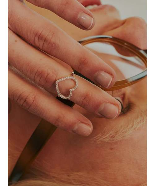 sweet pave heart ring - gold