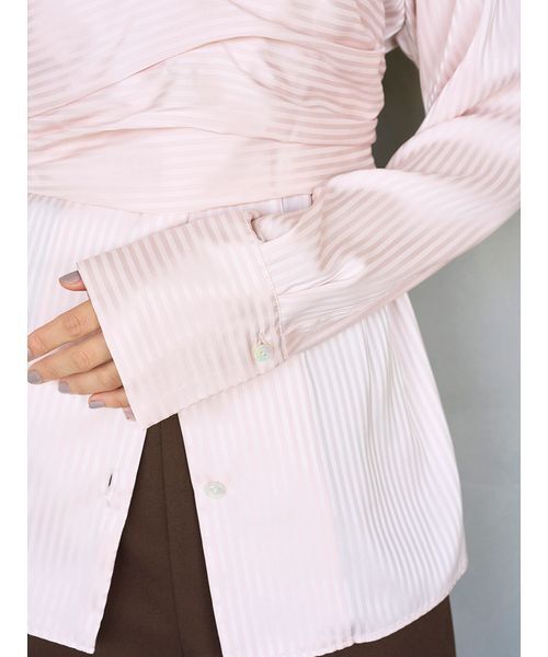 SNIDEL（スナイデル）の「サテンレイヤードストラクチャーブラウス（シャツ/ブラウス・レディース・アイボリー/ライトピンク/グレー・F）」の10枚目の写真