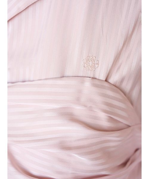 SNIDEL（スナイデル）の「サテンレイヤードストラクチャーブラウス（シャツ/ブラウス・レディース・アイボリー/ライトピンク/グレー・F）」の12枚目の写真