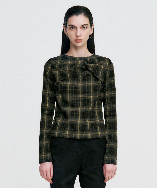 KIMZISU(キムジス)の「Twisted Check High-neck Top _ KHAKI(Tシャツ/カットソー・レディース・その他・SMALL/MEDIUM)」の1枚目の写真