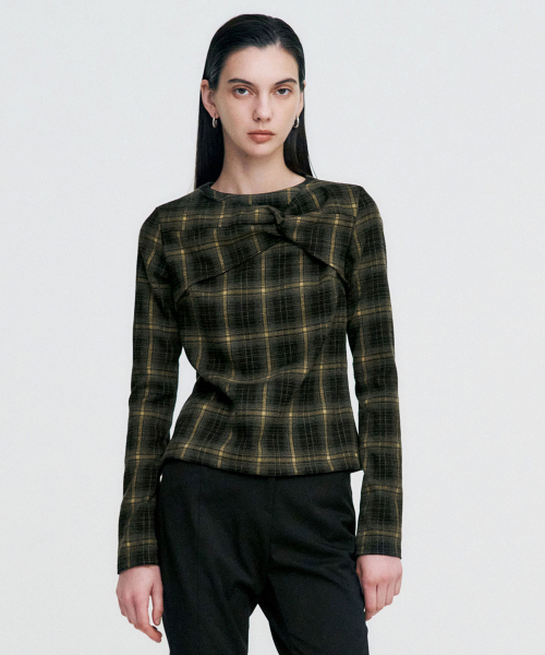 KIMZISU(キムジス)の「Twisted Check High-neck Top _ KHAKI(Tシャツ/カットソー・レディース・その他・SMALL/MEDIUM)」の5枚目の写真