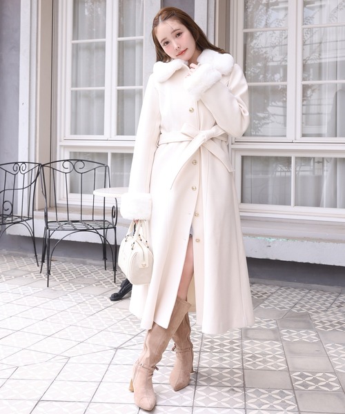 one after another NICE CLAUP（ワンアフターアナザーナイスクラップ）の「【サイズ展開あり】襟袖フェイクファーロングコート（ステンカラーコート・レディース・チャコールグレー/アイボリー/ベージュ/ライトグレー・SMALL/MEDIUM）」の16枚目の写真