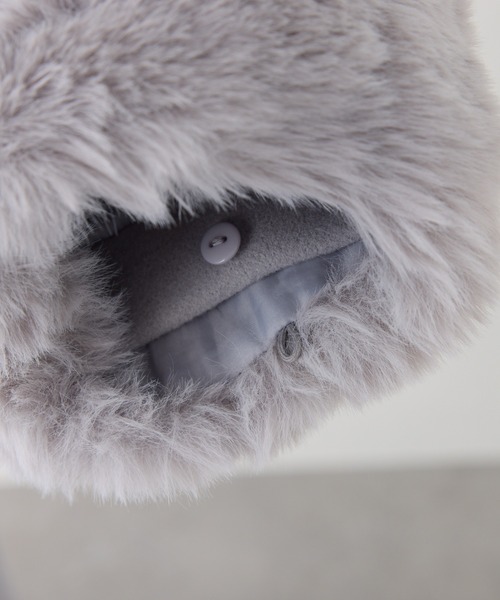 one after another NICE CLAUP（ワンアフターアナザーナイスクラップ）の「【サイズ展開あり】襟袖フェイクファーロングコート（ステンカラーコート・レディース・チャコールグレー/アイボリー/ベージュ/ライトグレー・SMALL/MEDIUM）」の18枚目の写真