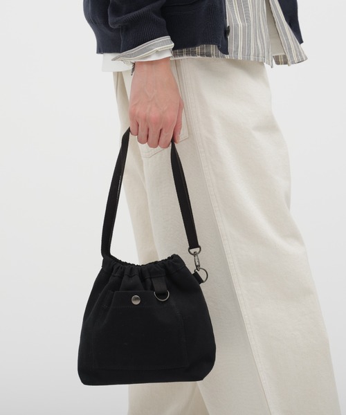 MHL.(エムエイチエル)の「DRY COTTON SUEDE(トートバッグ・レディース・ブラック・FREE)」の2枚目の写真