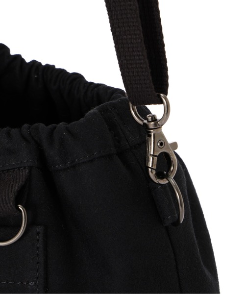 MHL.(エムエイチエル)の「DRY COTTON SUEDE(トートバッグ・レディース・ブラック・FREE)」の7枚目の写真